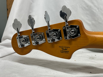 Squier 40th Anniversary Precision Bass Vintage Edition 4-String Electric Bass with Gig Bag - Satin Vintage Blonde