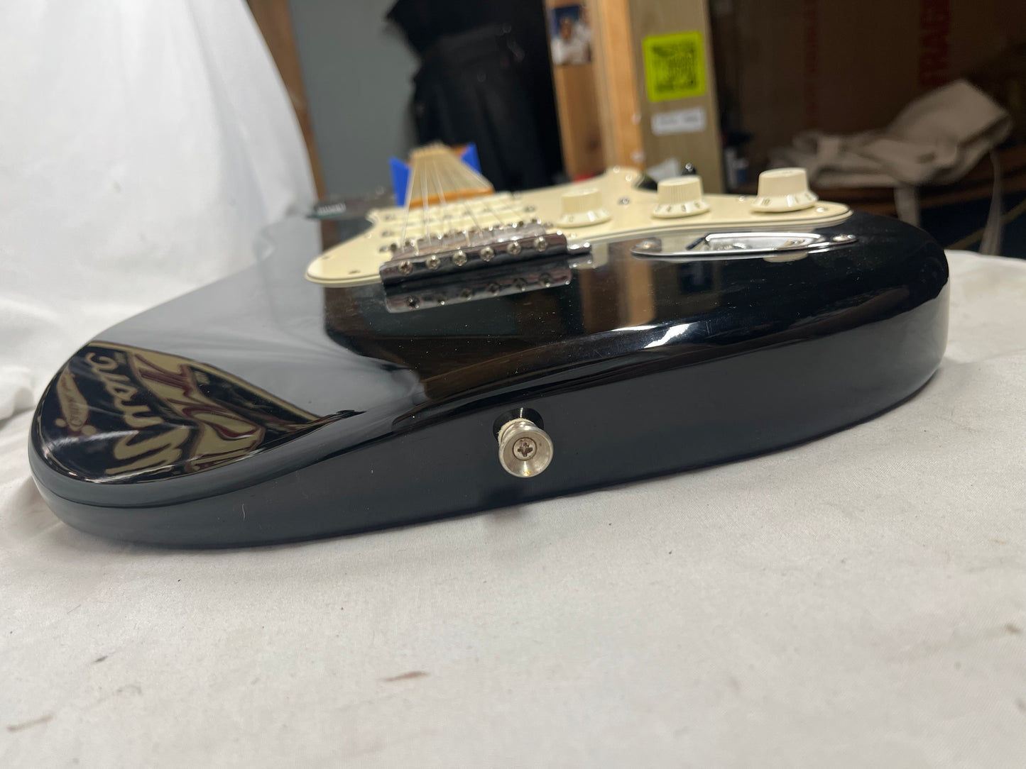 Fender Standard Stratocaster Strat Electric Guitar MIM - Made in Mexico - Black