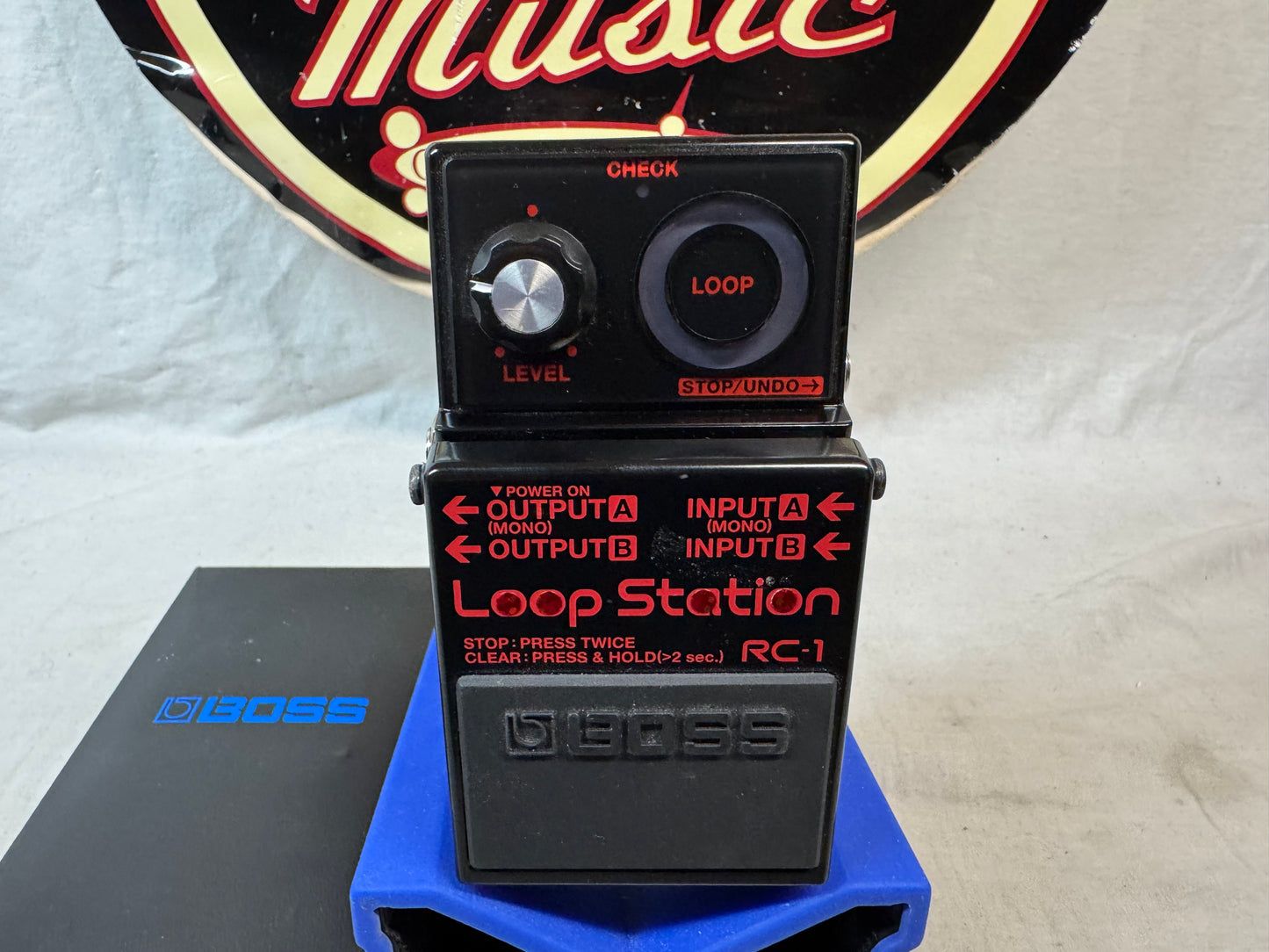 Boss RC-1BK rc1bk rc 1 bk Loop Station Phrase Looper Pedal with Box 2018 - Black