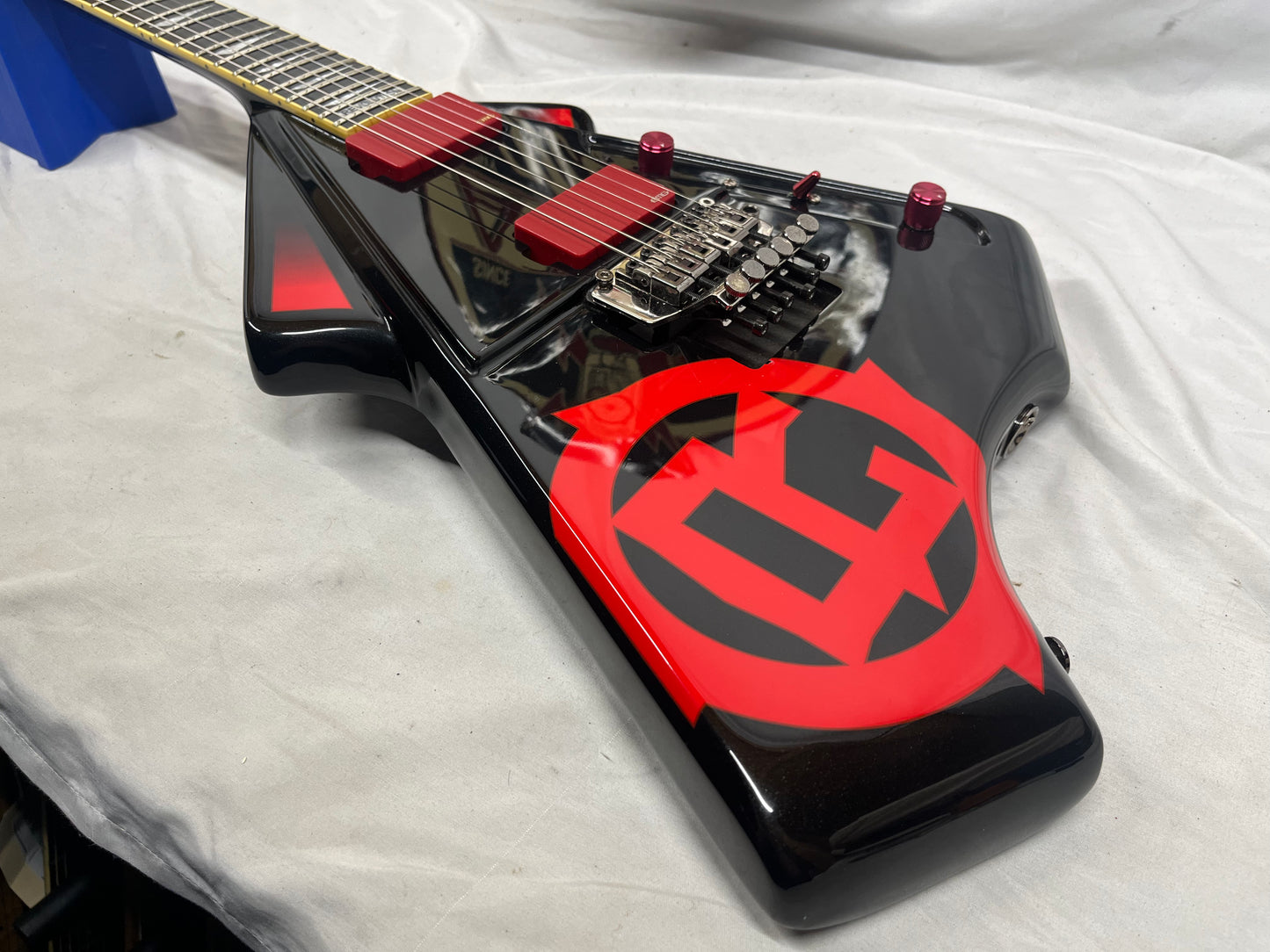 Switch Vibracell Revolution X201 Electric Guitar