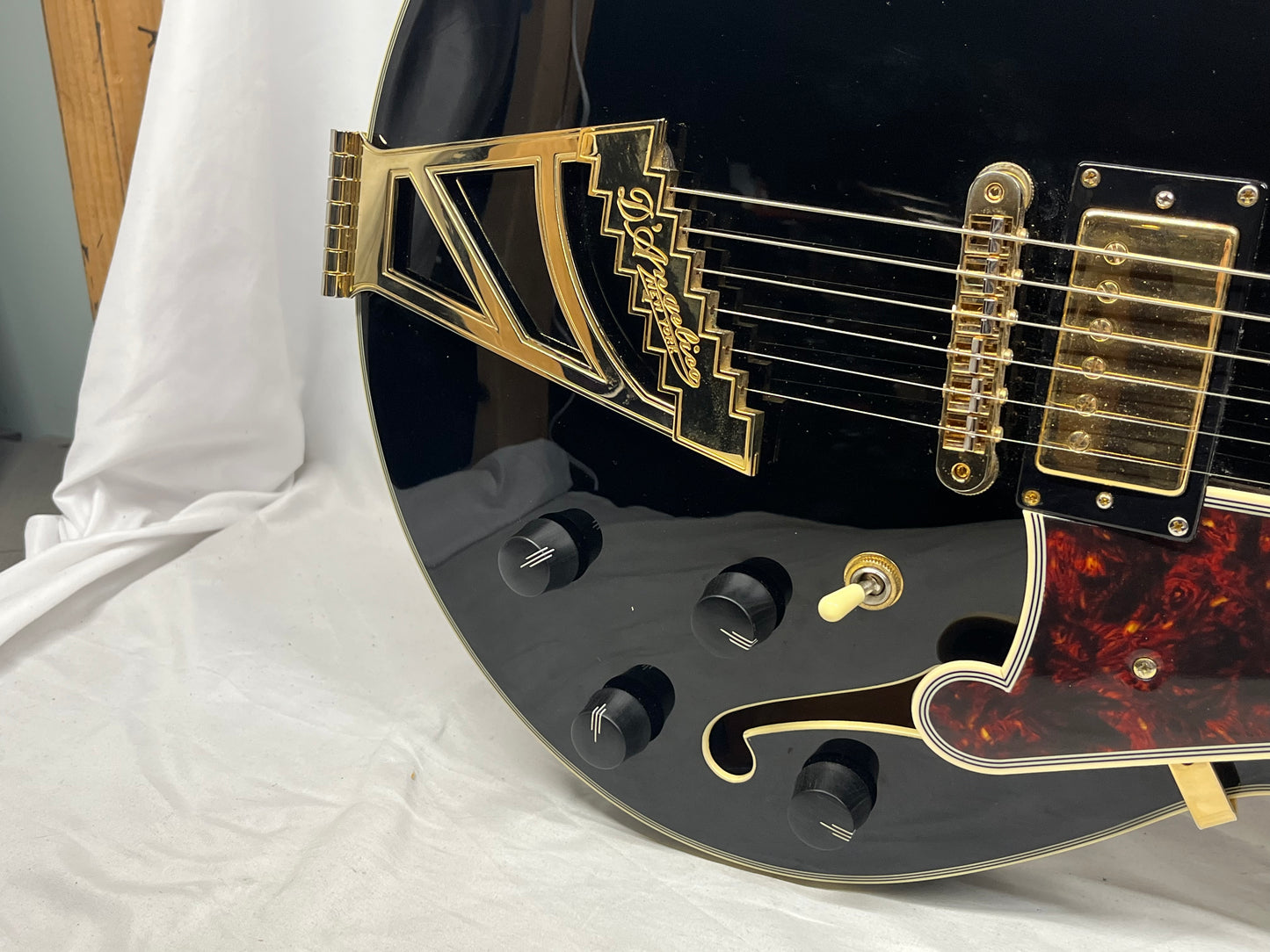 D'Angelico EX-SS Semi-Hollow Body Electric Guitar with Hard Shell Case