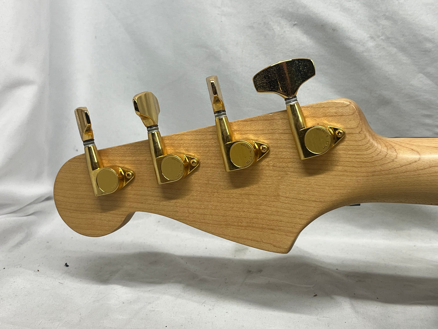 Fender Precision Bass P-Bass Lyte 4-String Electric Bass with Hard Case MIJ - Made in Japan