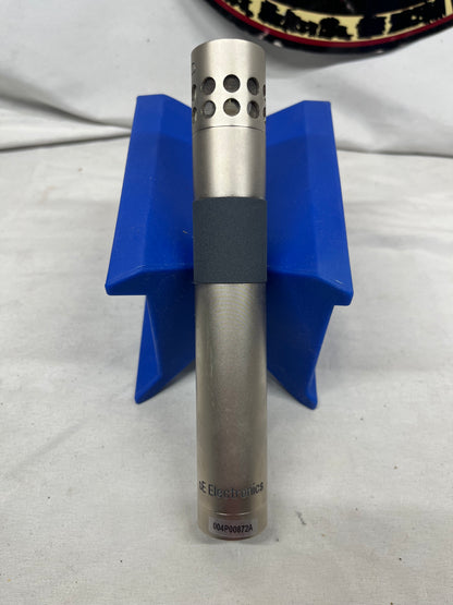 sE Electronics sE4 Small Diaphragm Cardioid Condenser Microphones - Stereo Pair with Case and Mounts