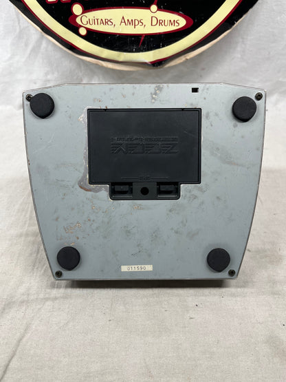 Zoom GM-200 gm200 Guitar Amp Modeler with Power Supply