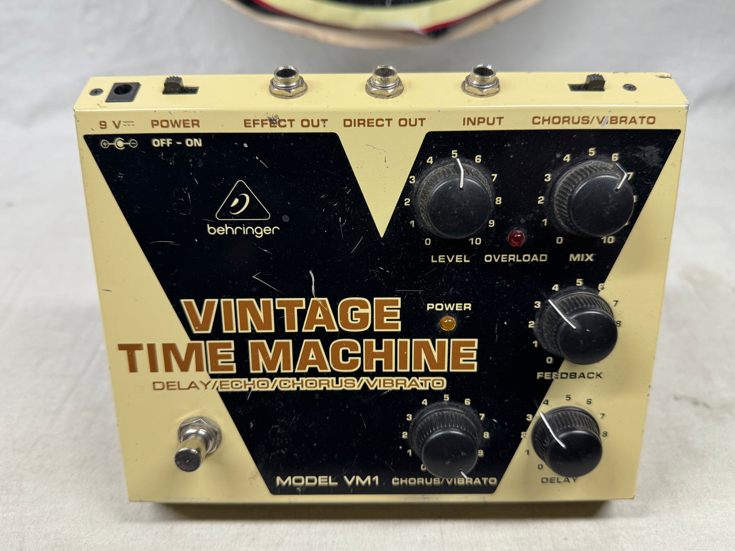 Behringer VM1 Vintage Time Machine Delay Echo Chorus Vibrato Pedal