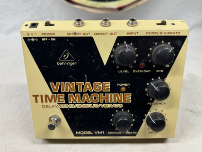 Behringer VM1 Vintage Time Machine Delay Echo Chorus Vibrato Pedal
