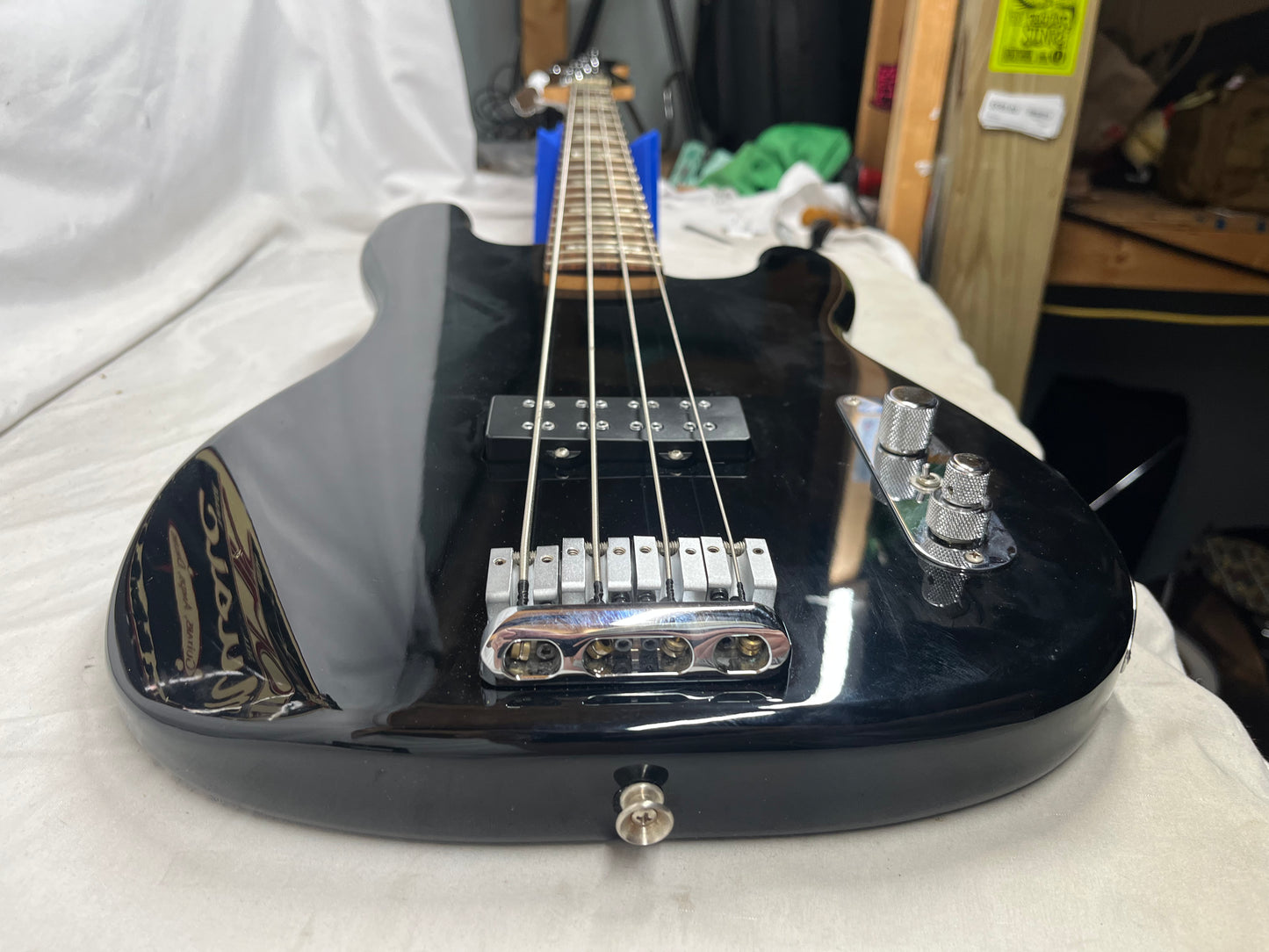 Fender Big Block 4-String Electric Precision Bass - Black