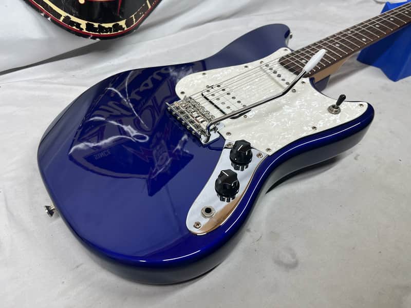 Squier Cyclone Electric Guitar - Image 17