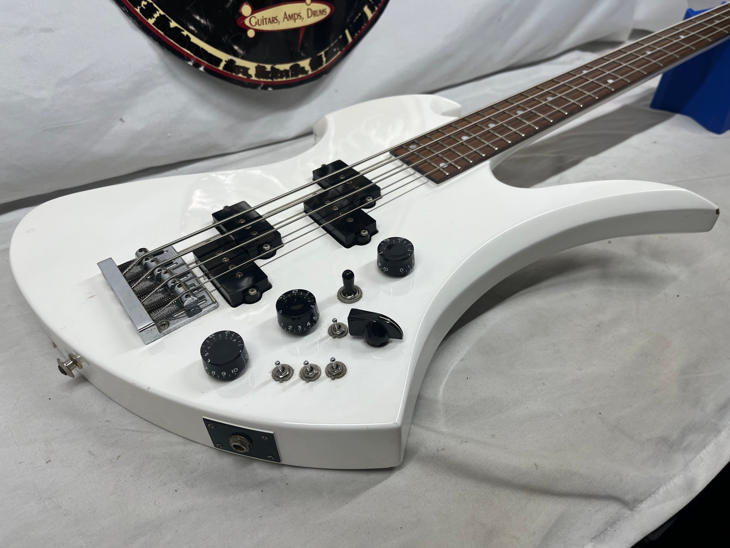 Burny Mockingbird 4-String Electric Bass