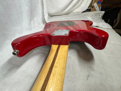 Fender Limited Edition '94 American Special Stratocaster Guitar with Case 1994 - Lipstick Red / Maple neck