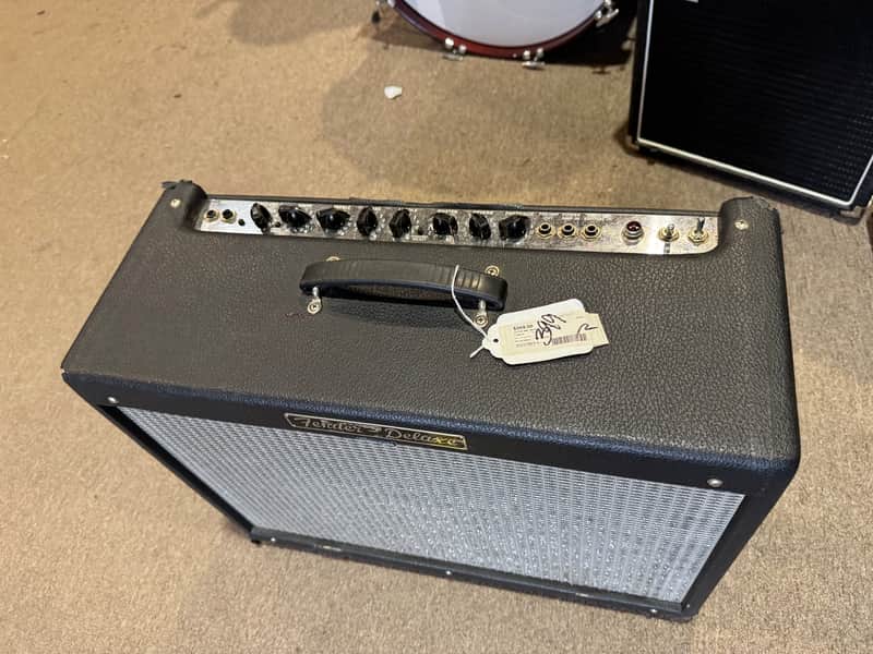 Fender Hot Rod Deluxe 3-Channel 40-Watt 1x12" Guitar Combo - Image 2