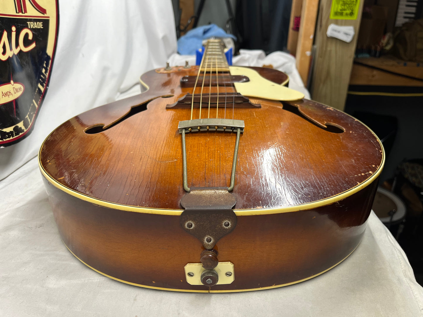 Kay Vintage Sherwood Deluxe Archtop Hollow Body Electric Guitar