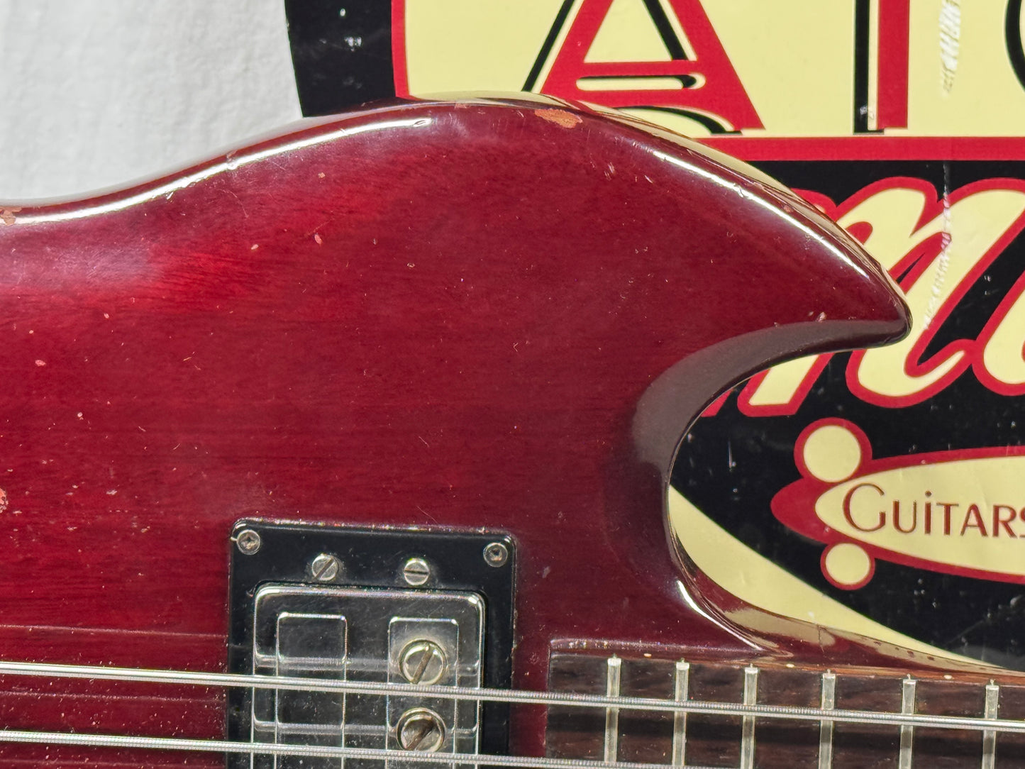 Guild JetStar jet star JS-1 js1 4-string Bass with Case 1972