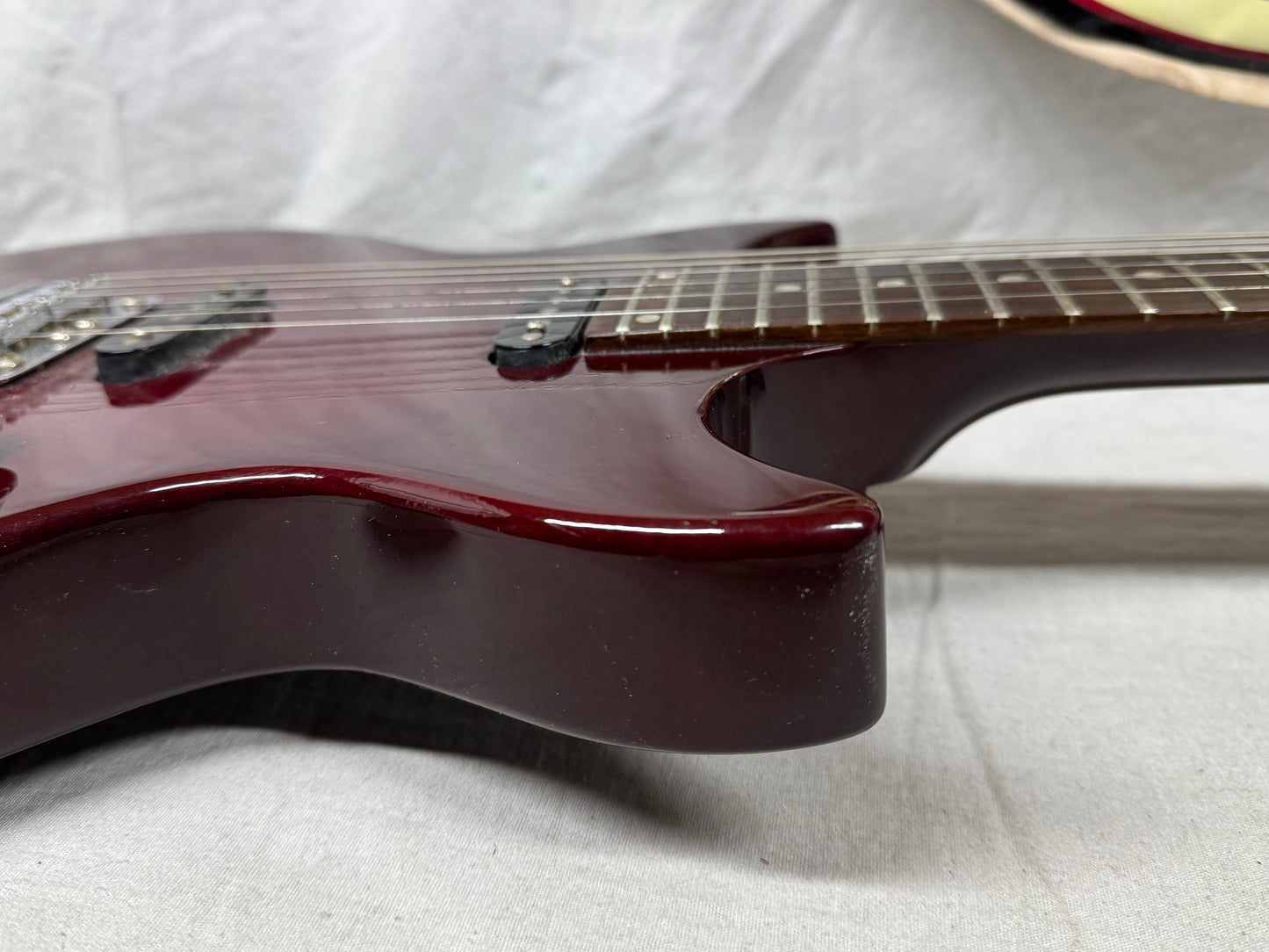 Gibson Melody Maker II 2 Guitar 1997