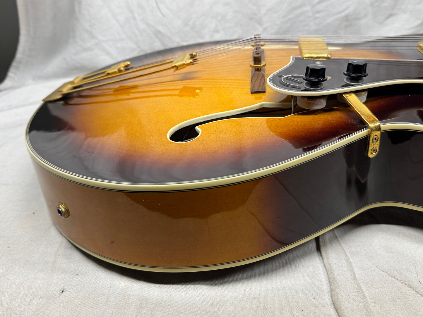 Epiphone Emperor Archtop Hollowbody Guitar with Case 1996 - Antique Sunburst