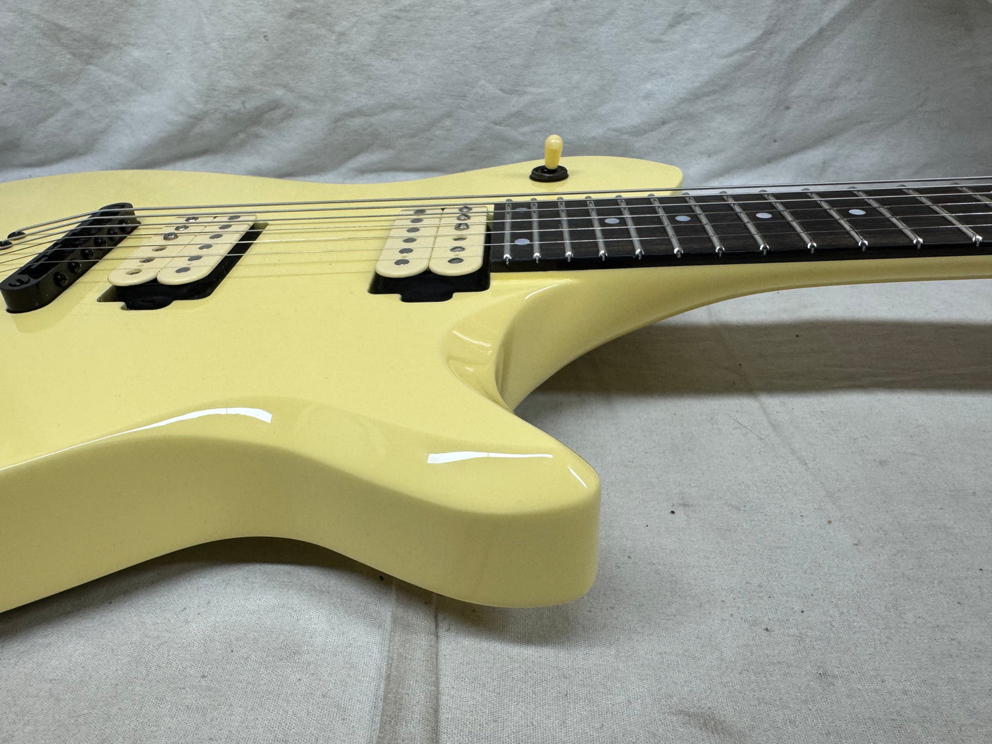 Kiesel SCB6 Singlecut Guitar with Gig Bag