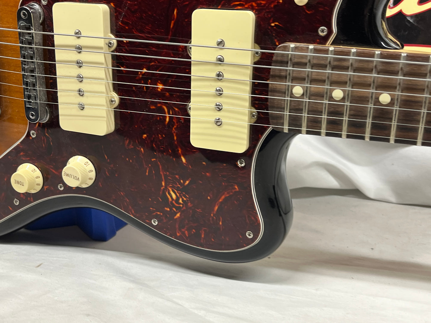 Fender American Special Jazzmaster Electric Guitar - 3-Color Sunburst