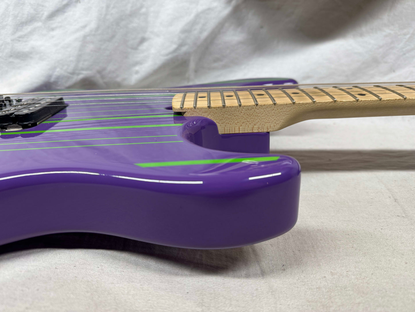 Mean Street Guitars meanstreet Unchained Tour Guitar with Case - Joker