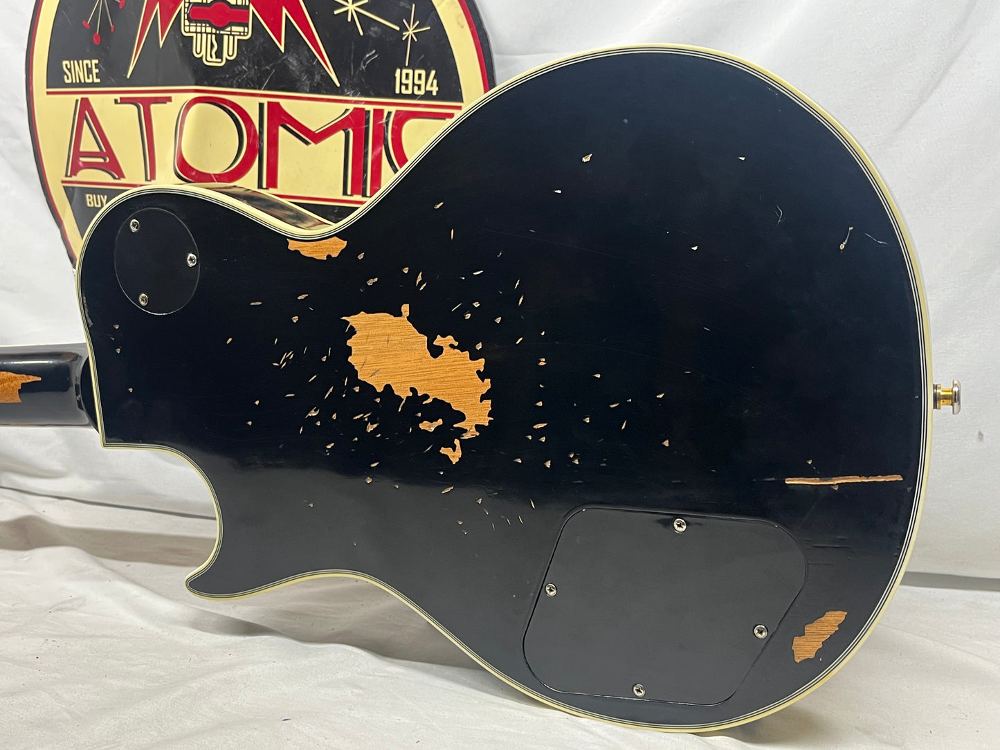 Sawtooth Singlecut LP-Style Electric Guitar - Distressed Black