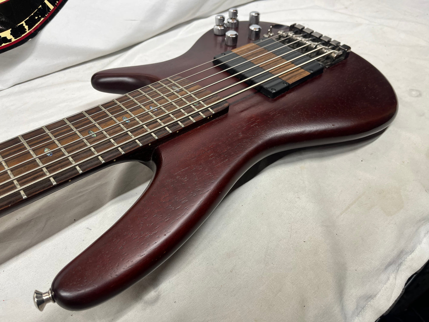 Ibanez Soundgear SR506 6-String Electric Bass