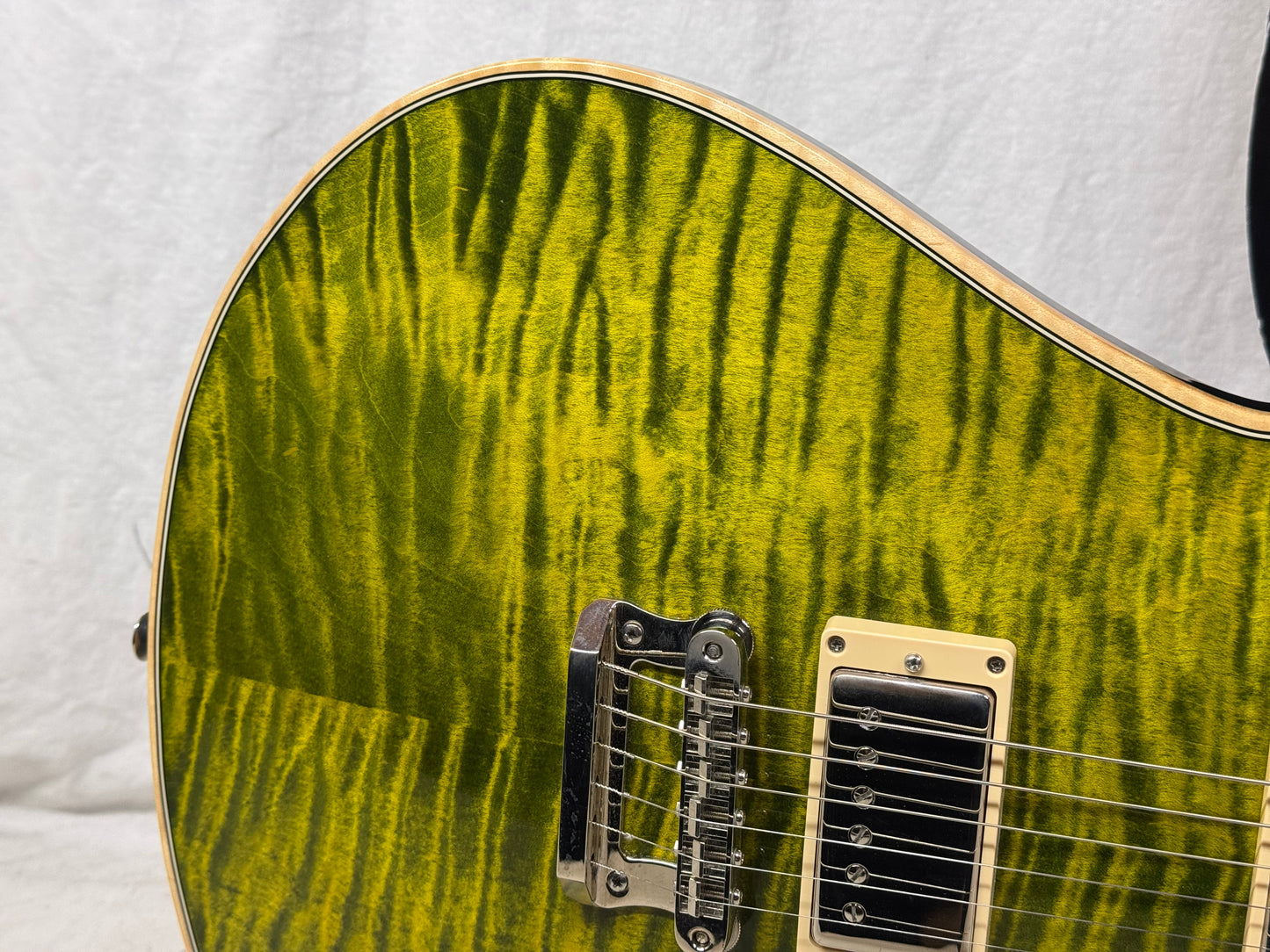 Knaggs Kenai-T2 Guitar with Case 2016 - Lime Green