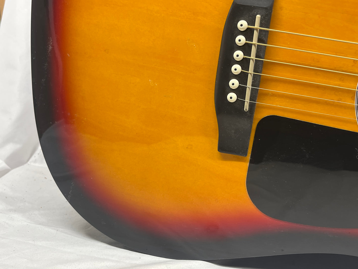 Squier SA-150 Dreadnought Acoustic Guitar - Sunburst