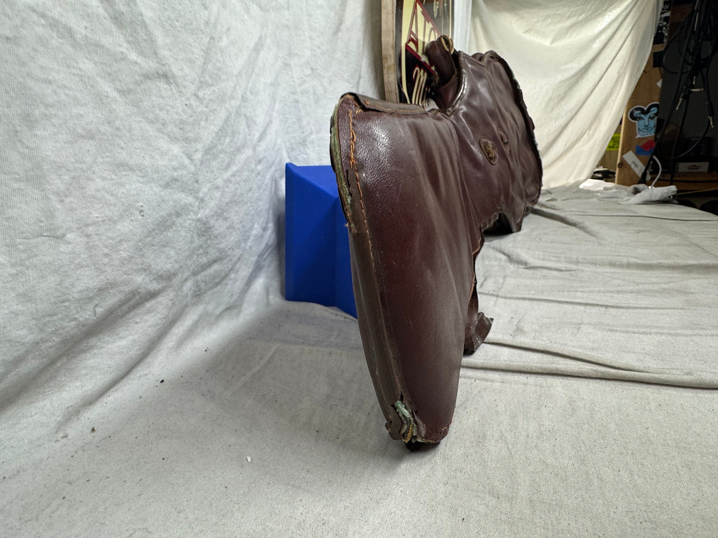 Artistic Products Company (Victoria) Vintage Plasti-Leather (Leather/Vinyl) Gig Bag 1950s - Brown