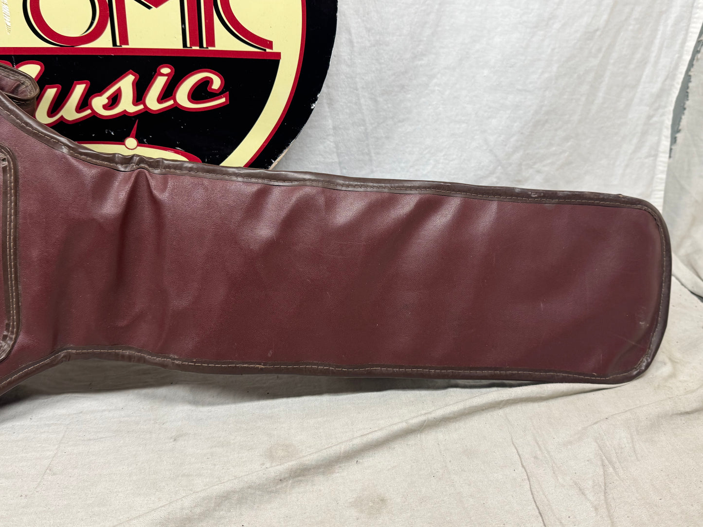 Victoria Vintage Plasti-Leather (Leather/Vinyl) Gig Bag 1950s - Brown