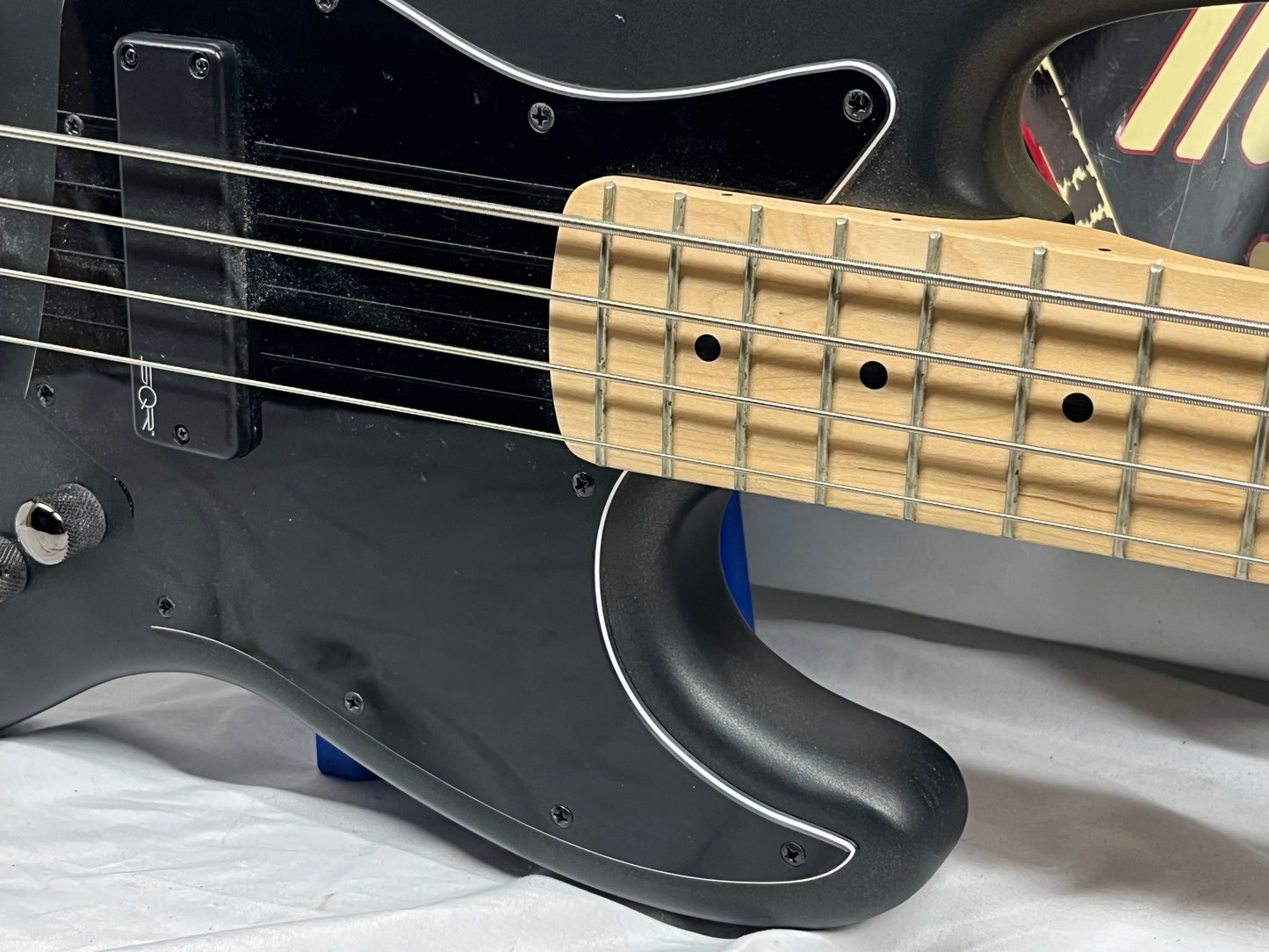 Squier Special Run Contemporary Active 4-String Electric Jazz Bass  2021