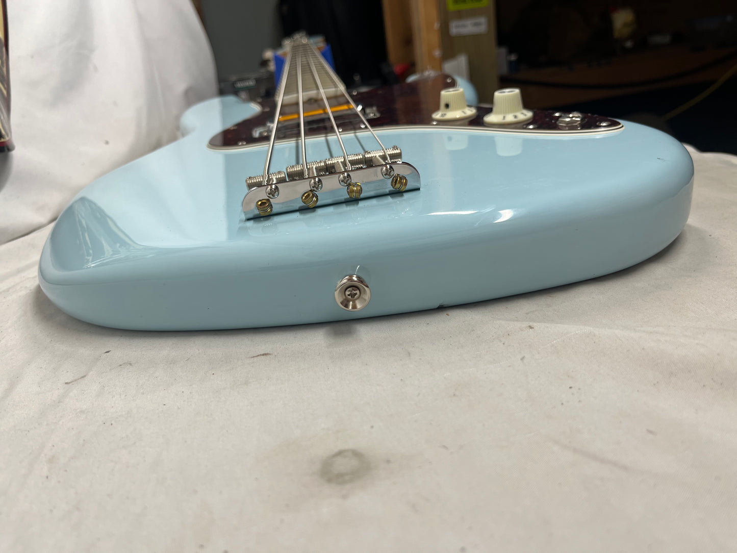 Fender Gold Foil Jazz Bass 4-String Electric Bass - Sonic Blue