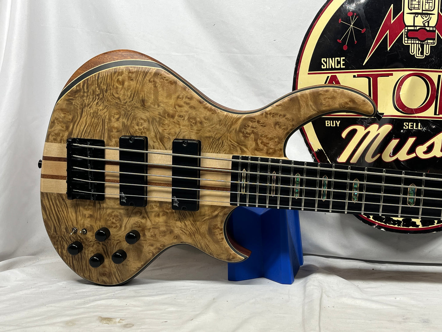 Tario Doublecut HH 5-String Electric Bass
