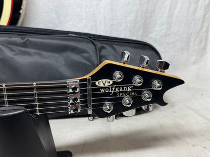 EVH Limited Edition Striped Series Wolfgang Special Guitar with Gig Bag 2026 - Distressed Ivory