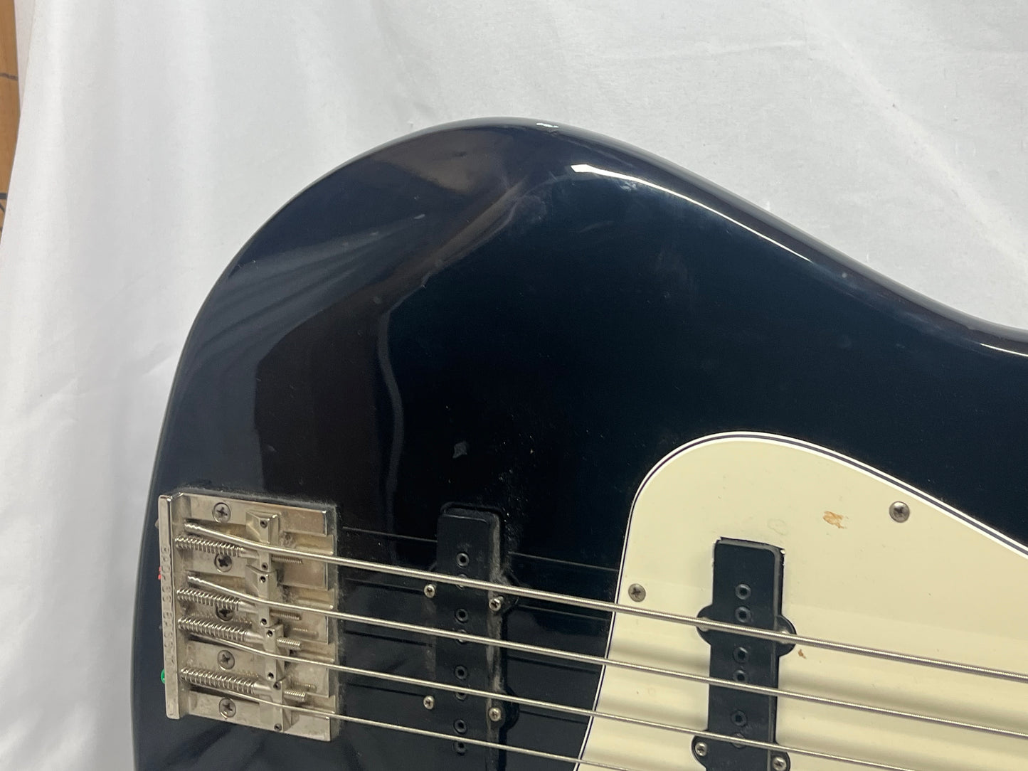 Fender 4-String Electric Jazz Bass MIM - Made in Mexico
