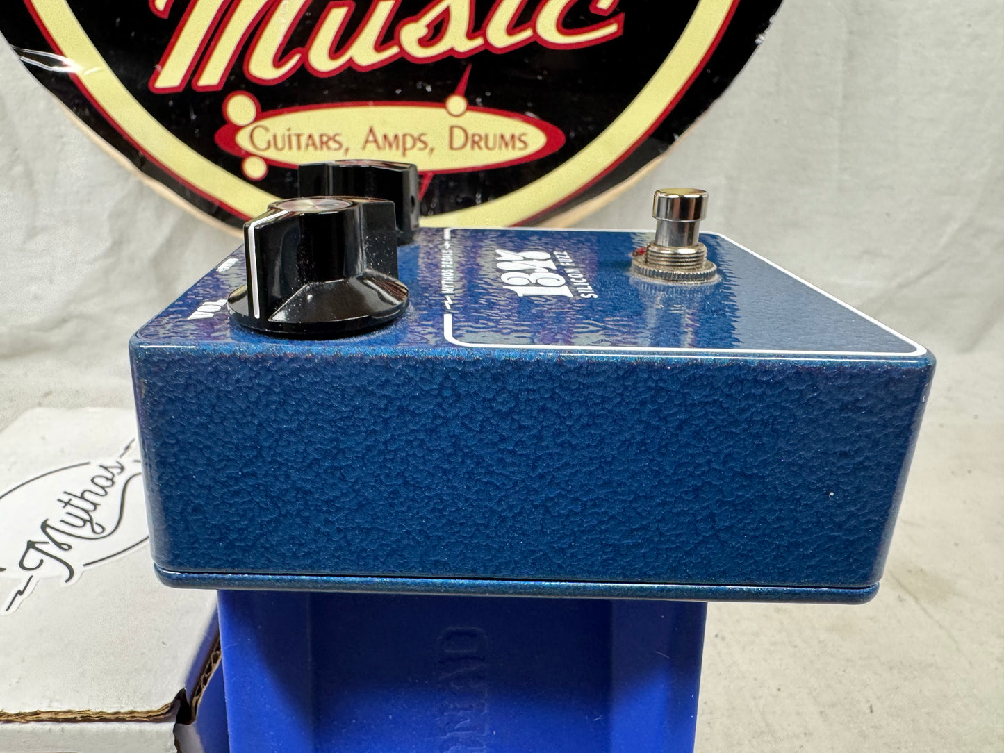 Mythos Pedals 1347 Silicon Fuzz Pedal with Box