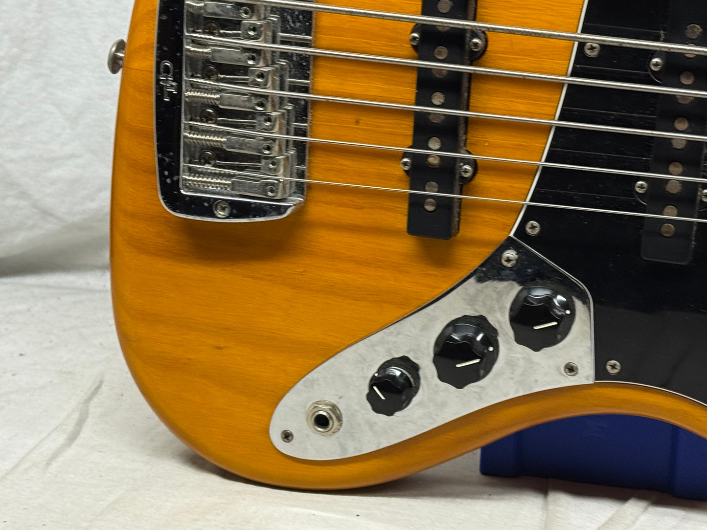 G&L JB-5 jb5 5-string Bass with COA + Case 2017 - Honey