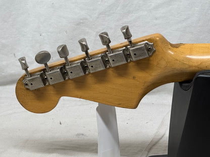 Fender MusicMaster music master Guitar 1961 - Black (likely re-fin'd) / Maple neck