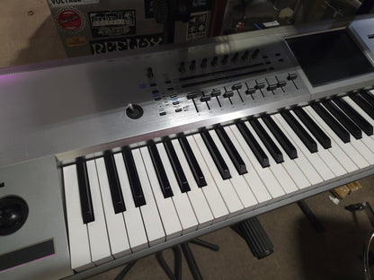 Korg KRONOS 2 Titanium 88-Key Digital Synthesizer Workstation 2020 - Present - Titanium - Local Pickup Only