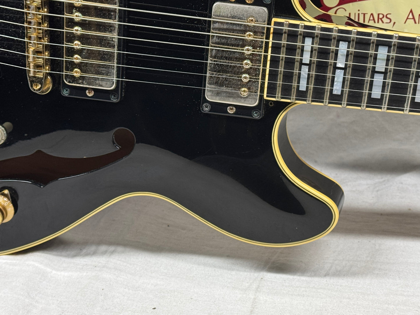 Yamaha Super Axe SA-2100 SA2100 Semi-Hollowbody Guitar with Epiphone Case - MIJ Made In Japan - Black