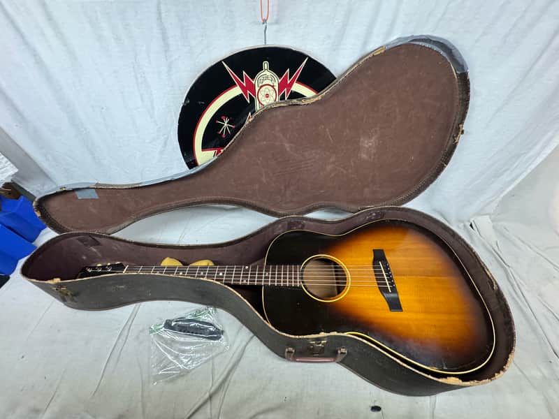 Gibson Factory 2nd LG-1 lg1 Concert Acoustic Guitar with Chipboard Case