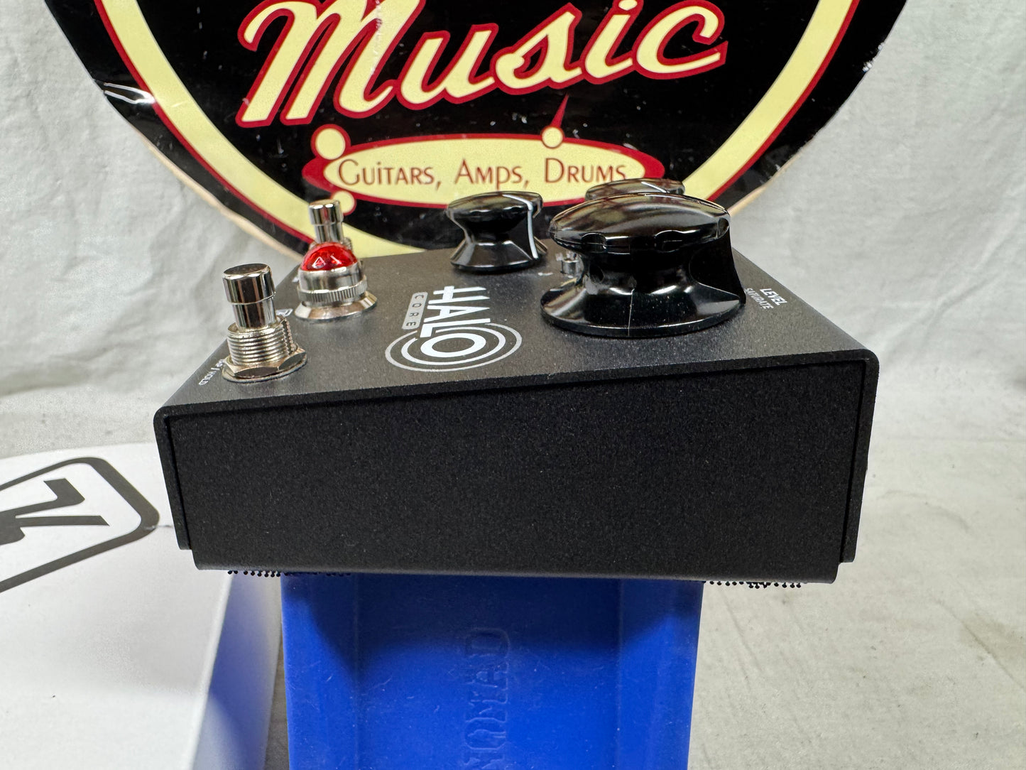 Keeley Electronics Halo Core v2 Delay Pedal with Box