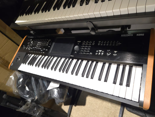 Korg Kronos 61 Keyboard - Local Pickup Only
