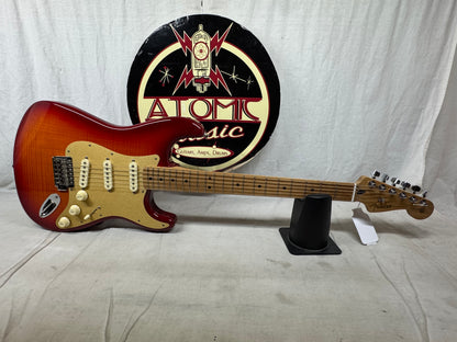 Fender Player II 2 Stratocaster Plus Top Guitar - MIM Mexico 2025 - Cherry Burst / Maple neck