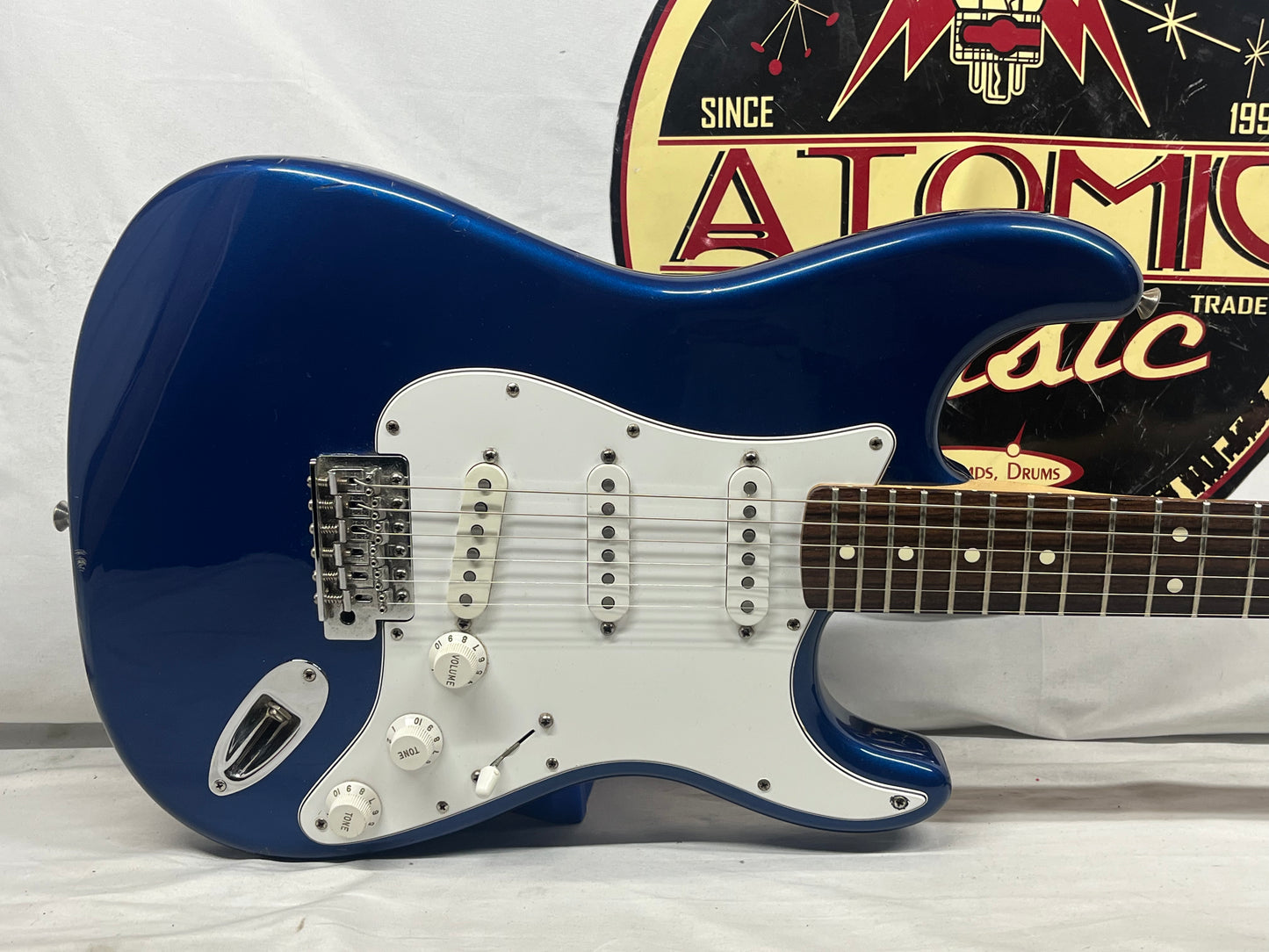 Fender Standard Stratocaster Strat Electric Guitar MIM - Made in Mexico - Electron Blue