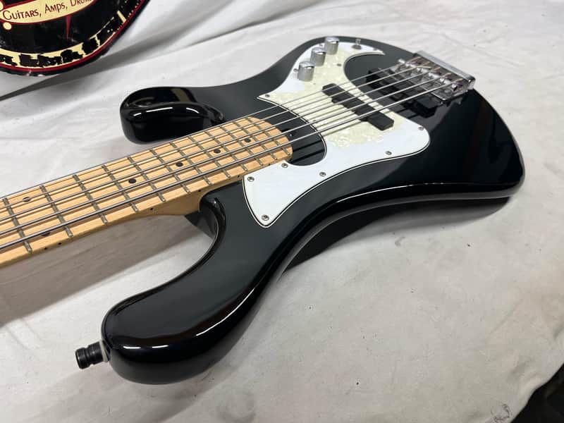 Dean Hillsboro 5-String Electric Bass - Image 20