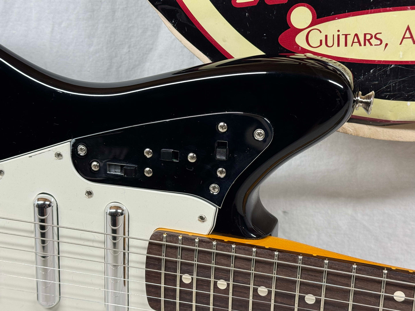 Fender Limited Edition Johnny Marr Signature Special Jaguar Guitar with COA + Case 2025 - Black / Rosewood fingerboard