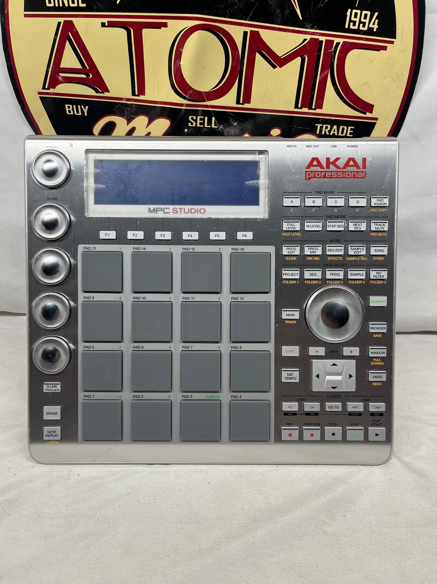 Akai MPC Studio Music Production Controller V1