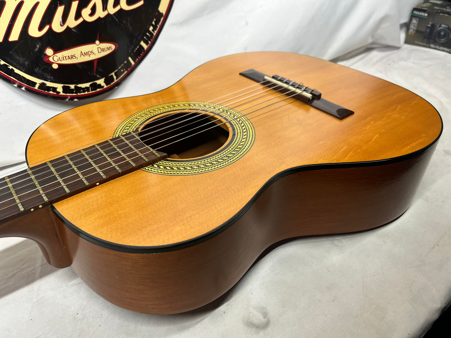 Gibson C-0 Classic Acoustic Guitar with Case