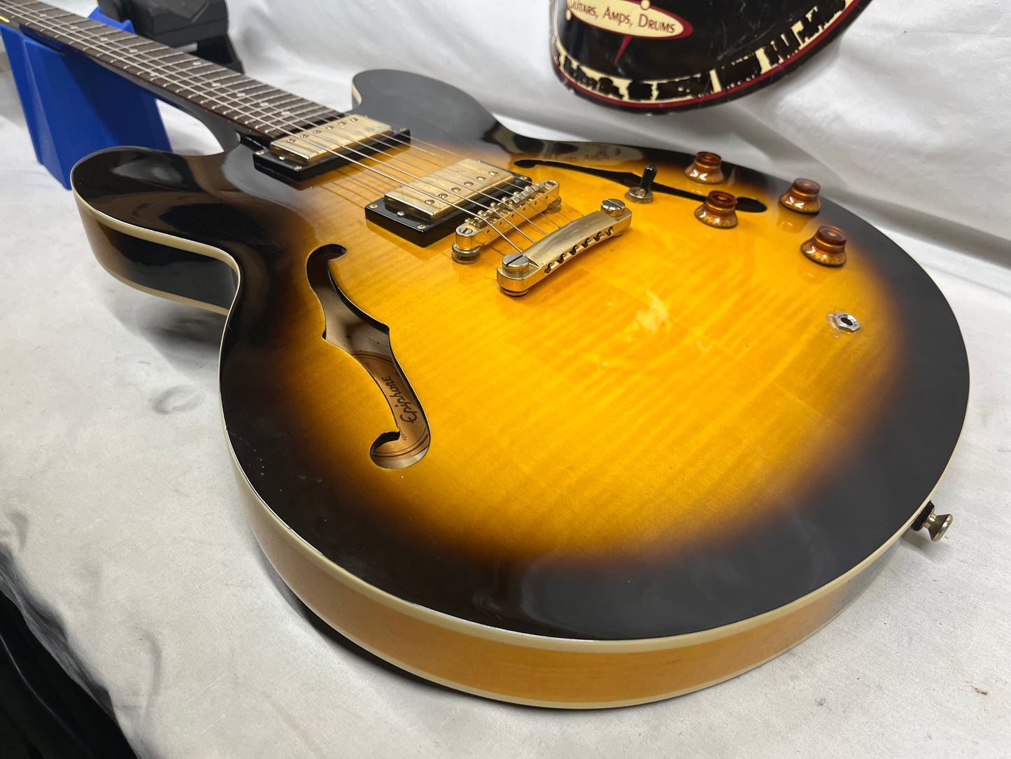 Epiphone DOT Deluxe VS Semi-Hollow Body Electric Guitar
