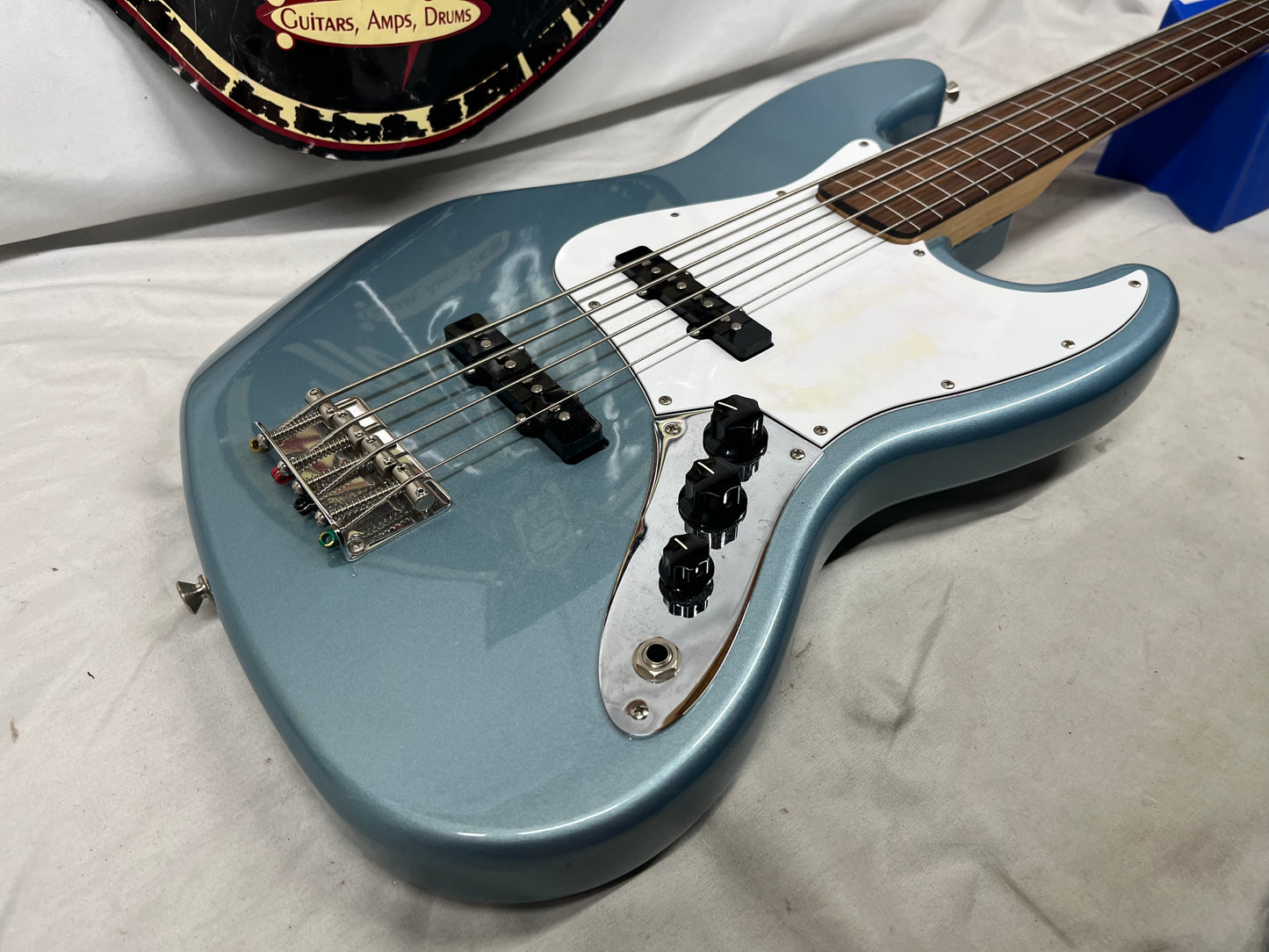 Fender Standard Fretless 4-String Electric Jazz Bass - Blue Agave