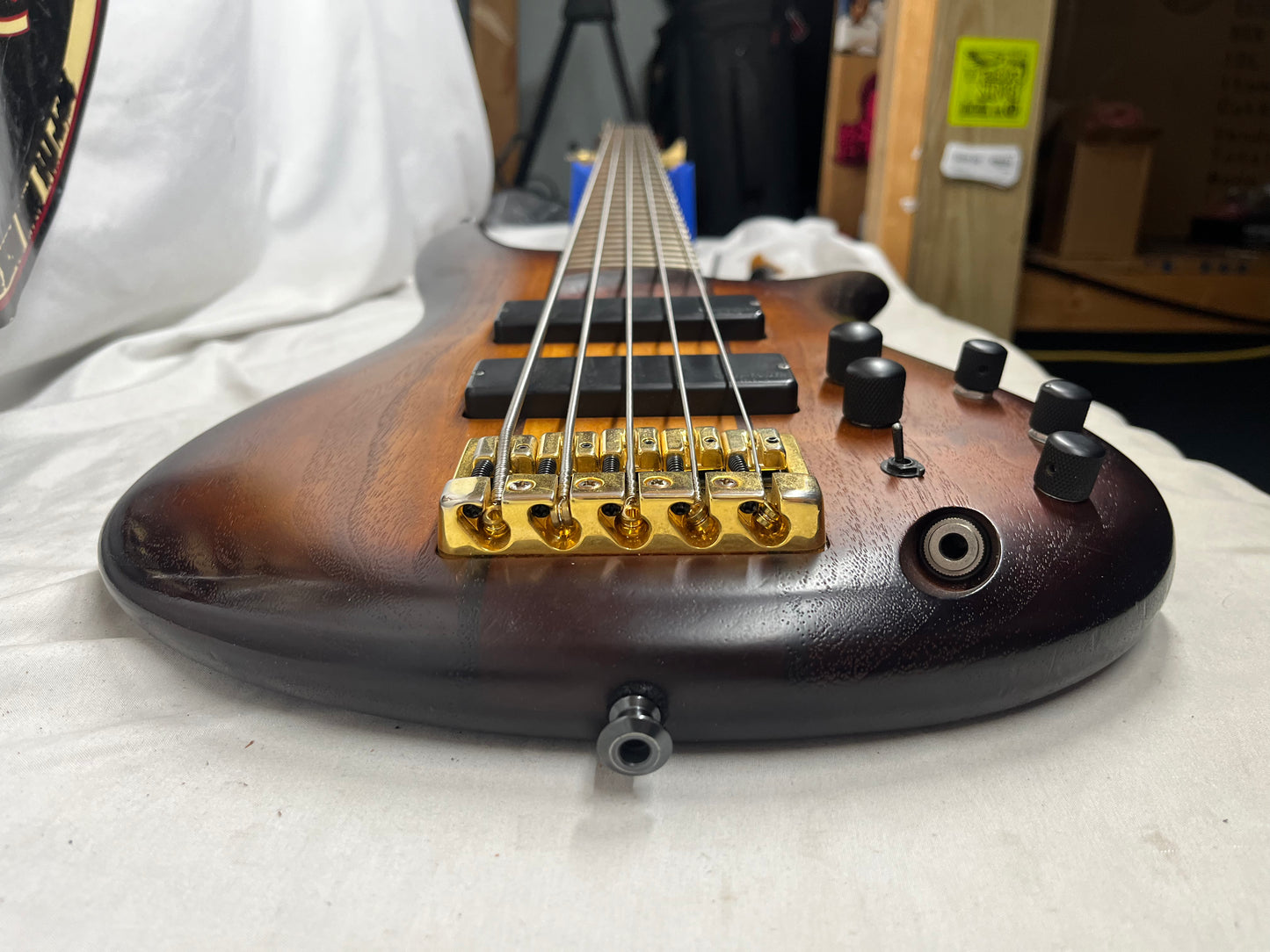 Ibanez Soundgear SR755 5-String Electric Bass